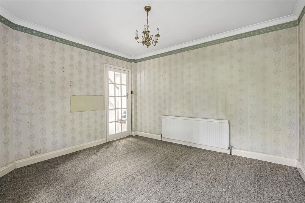 Property photo 3 of 26 2_63092.Jpg