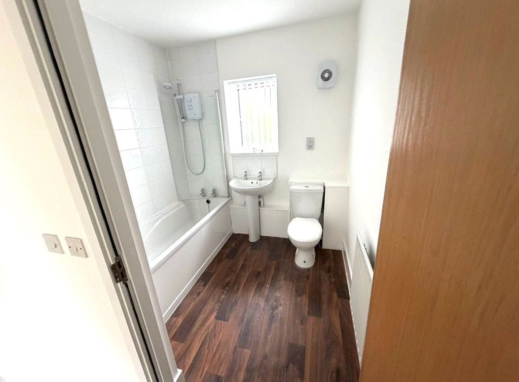 Property photo 2 of 8 Picture No. 02