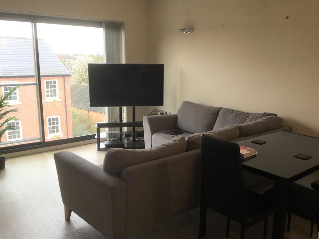 Property photo 3 of 4