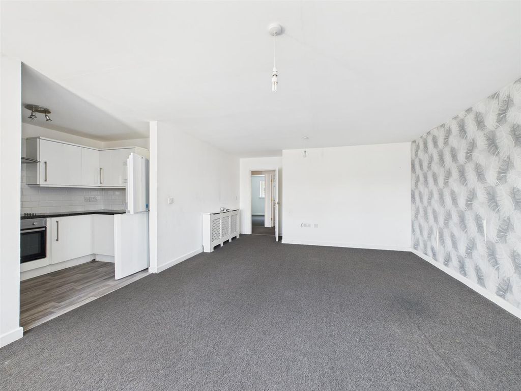 Property photo 2 of 10 Cam03844G0-Pr0267-Still001.Jpg
