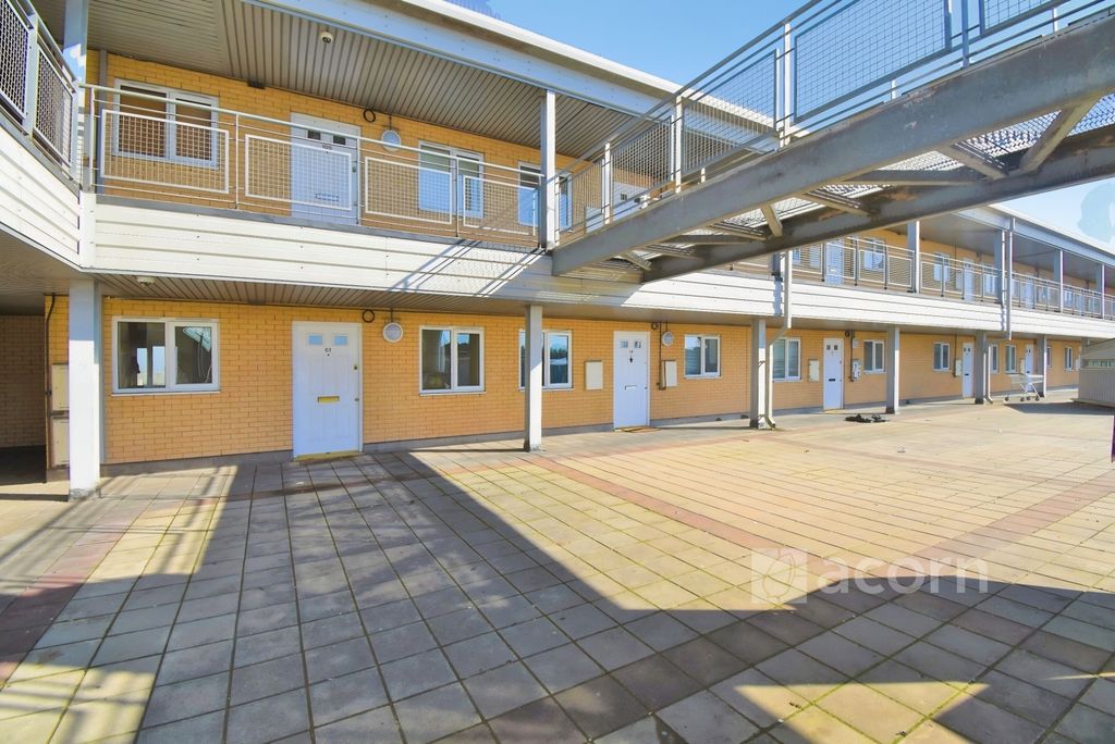 Property photo 1 of 6 5290A990-Fileacce...