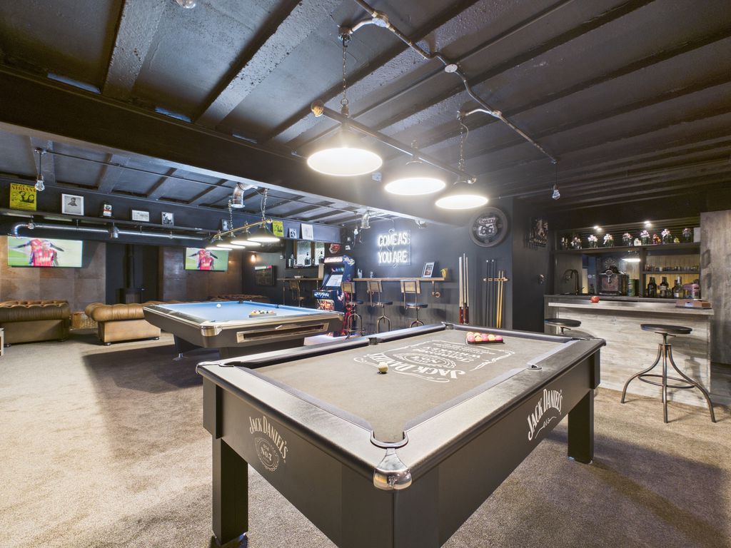 Property photo 2 of 39 Photo 23