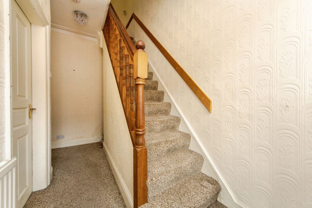 Property photo 3 of 21 Pbox-Img.Jpg