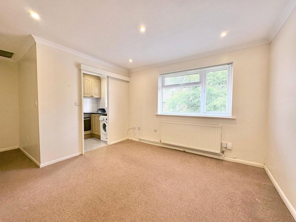 Property photo 2 of 7 Picture No. 20