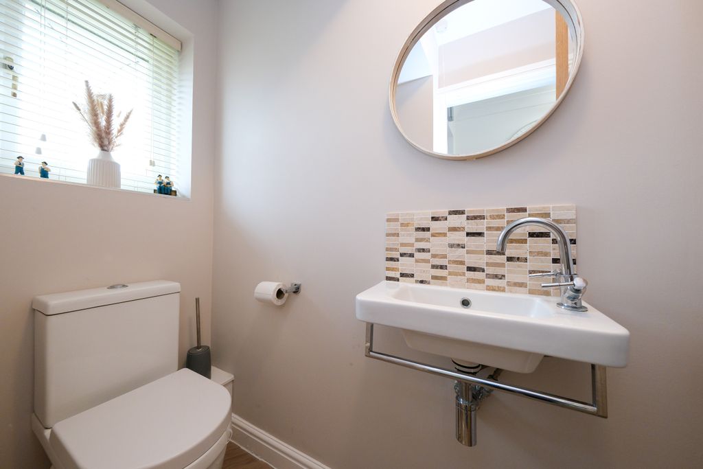 Additional image 6 of 4 bed detached house for saleKings Close, Heanor DE75
