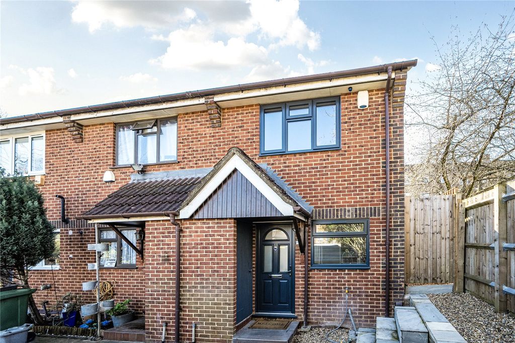 Property photo 3 of 16 Picture No. 01