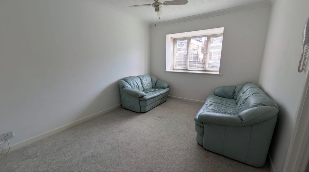 Property photo 2 of 5 Img_0686