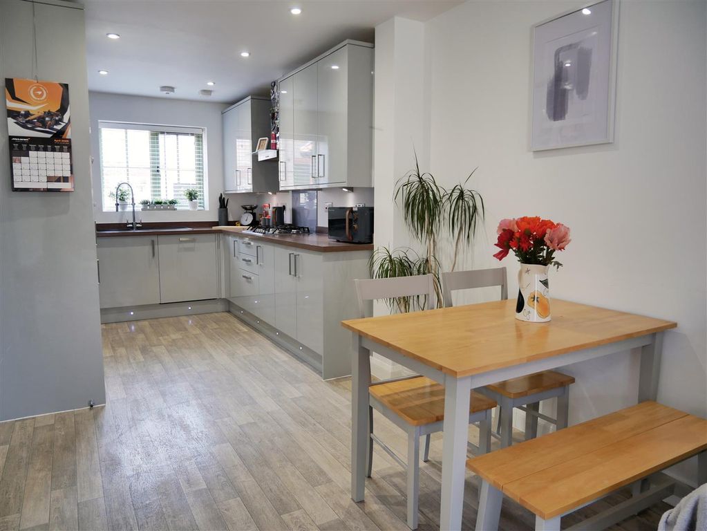 Property photo 2 of 22 Fitted Kitchen &amp; Dining Area