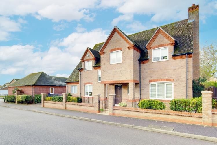 Property photo 1 of 29