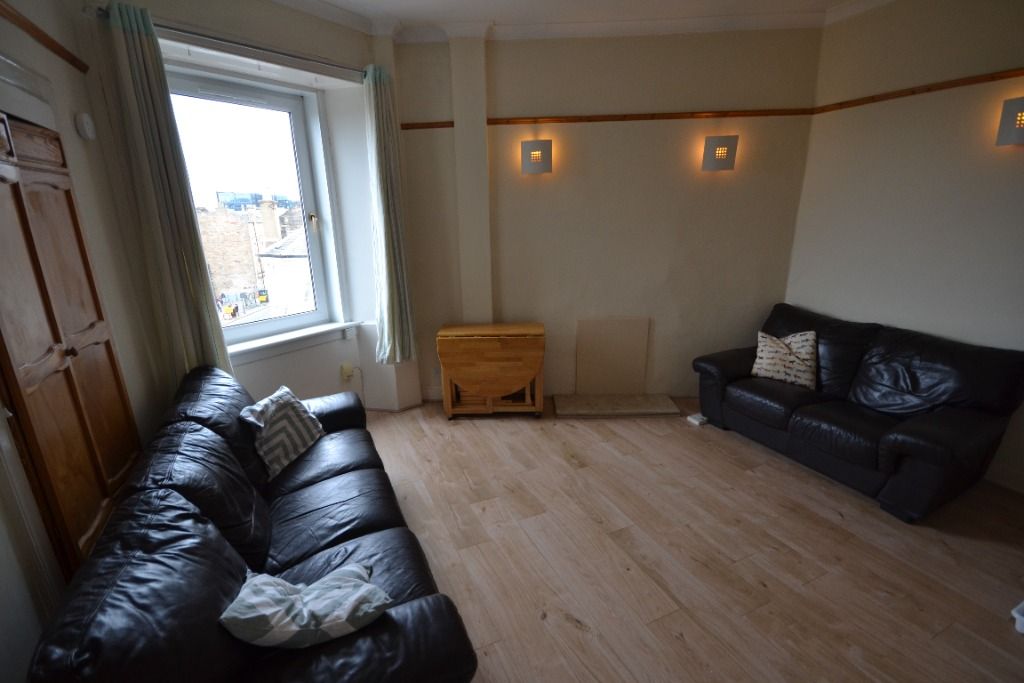 Property photo 3 of 8 Photo 3