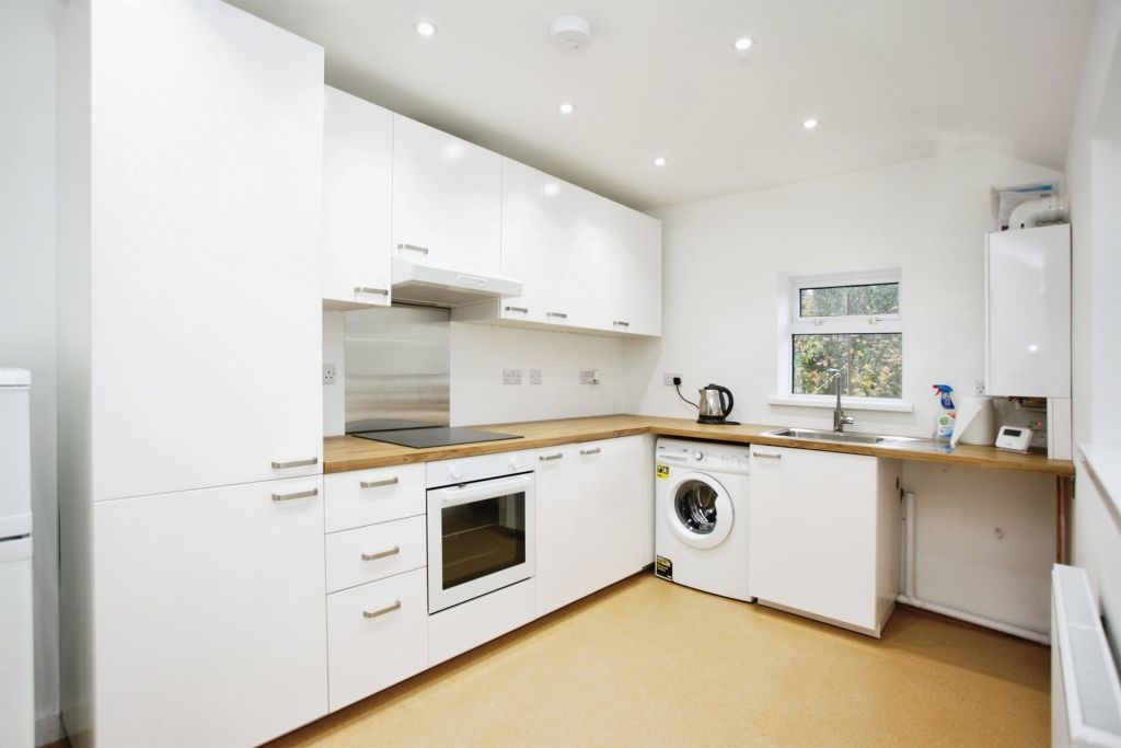 Property photo 2 of 22