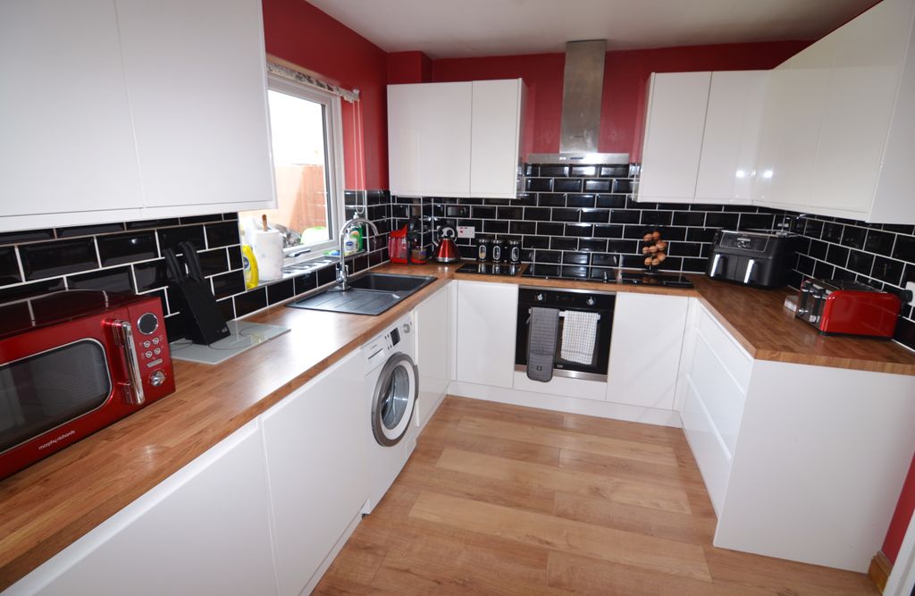 Property photo 2 of 12 Dsc_0137