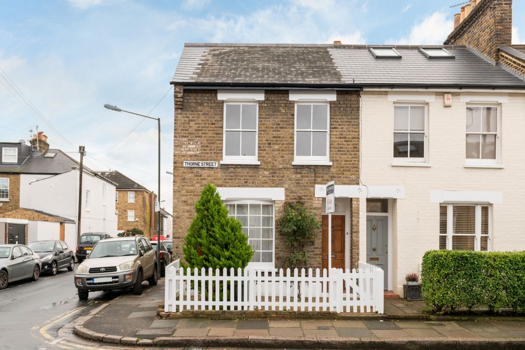 Property photo 1 of 12 External