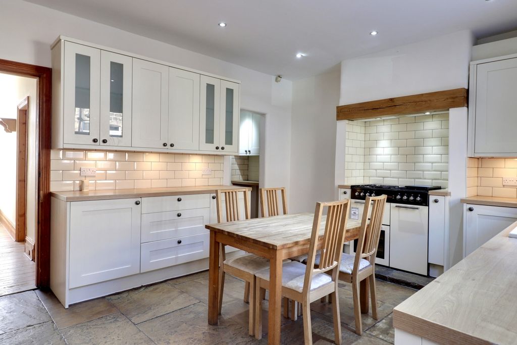 Property photo 2 of 18 Kitchen Diner