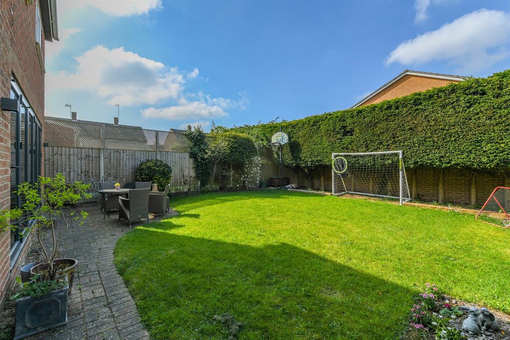 Additional image 20 of 5 bed detached house to rentMelton Gardens NG12