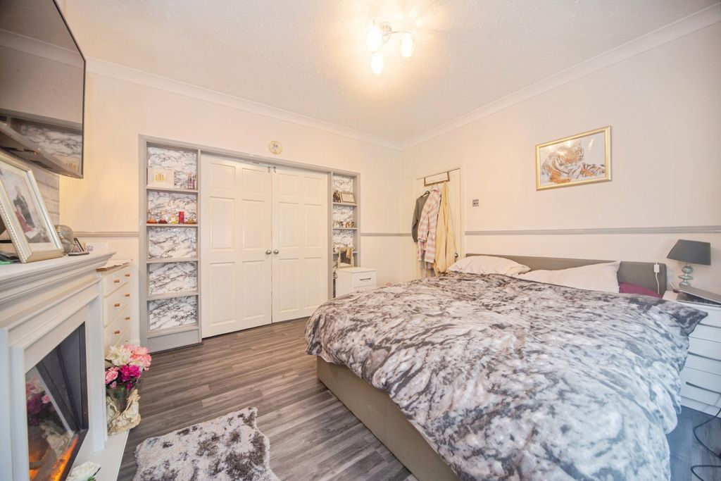 Property photo 3 of 24 Pbox-Img.Jpg