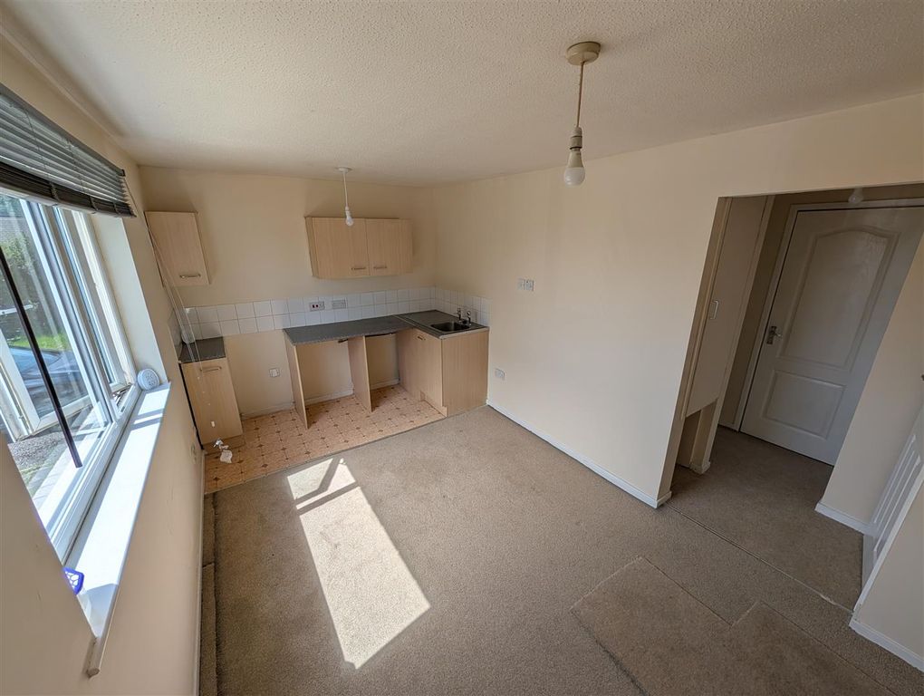 Property photo 3 of 10 Reception Room/Kitchen