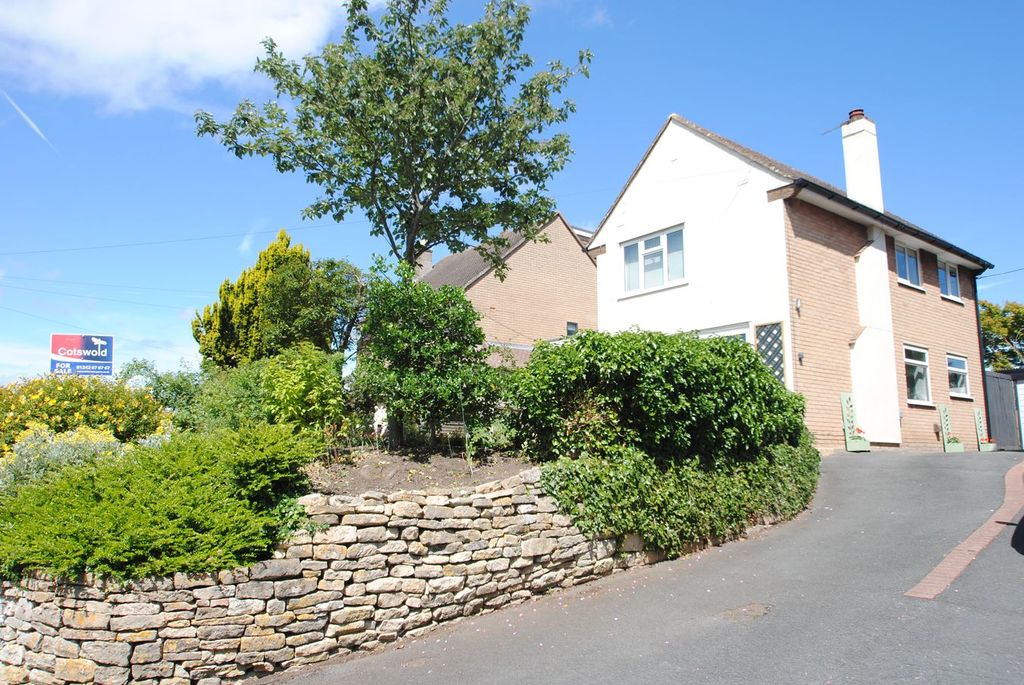 Property photo 1 of 21
