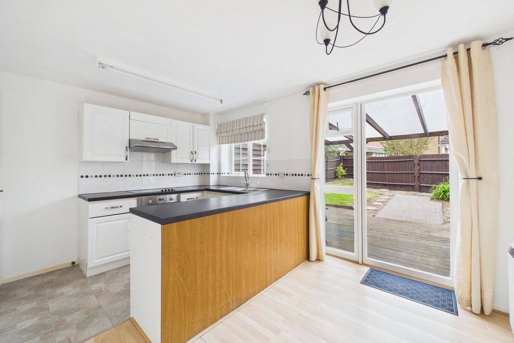 Property photo 3 of 22 Cam03259G0-Pr0275-Still011