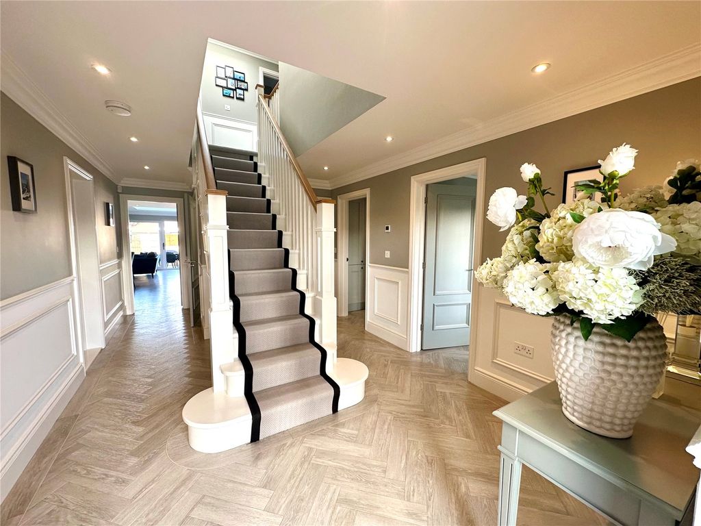 Property photo 3 of 25 Picture No. 16