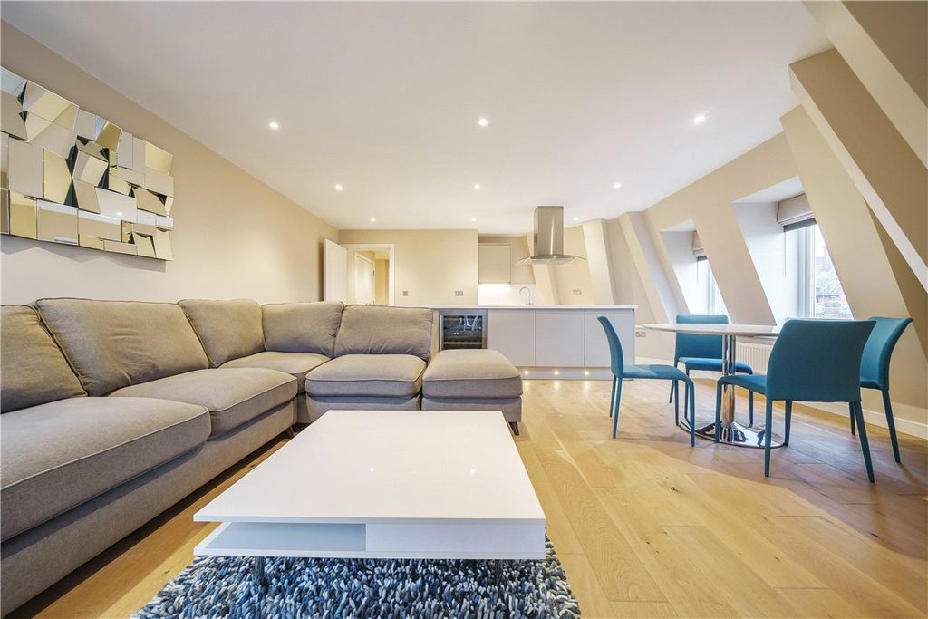 Property photo 3 of 9 Picture No. 11