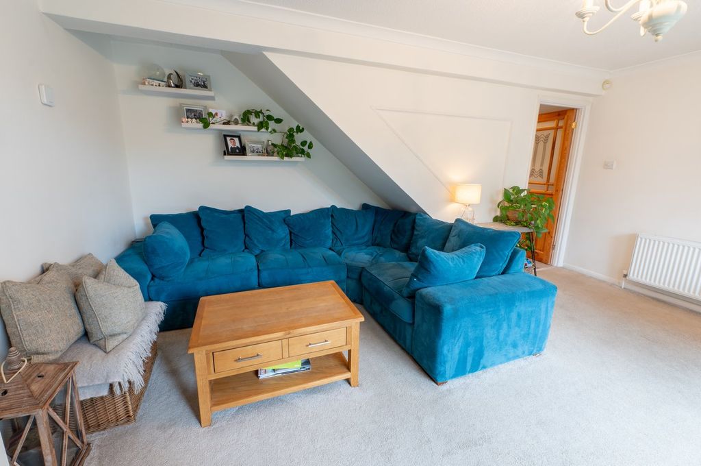 Property photo 3 of 13