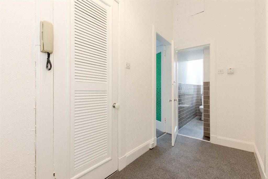 Property photo 3 of 19 Photo 3
