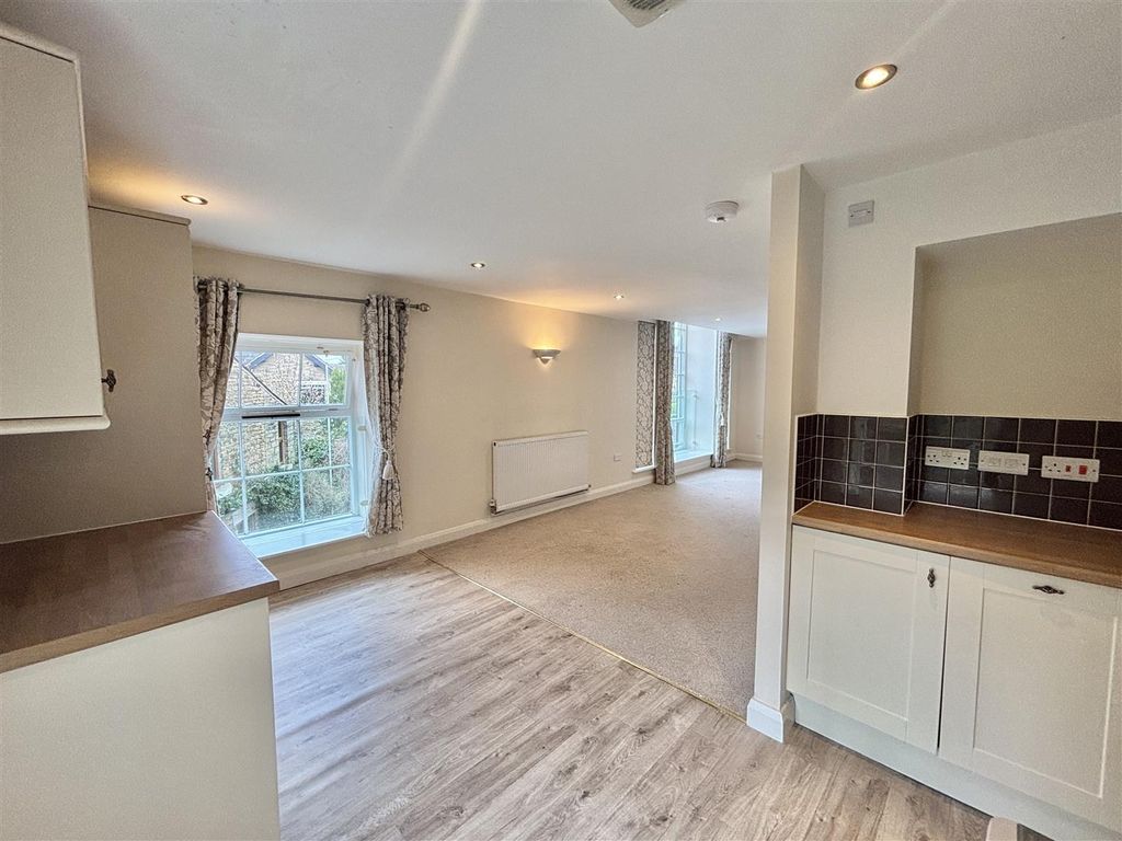 Additional image 11 of 2 bed flat for saleShrewsbury Street, Glossop SK13