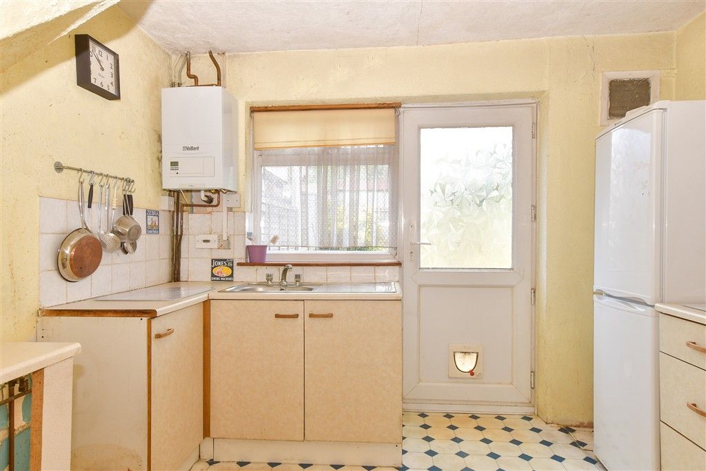 Property photo 2 of 14 Kitchen