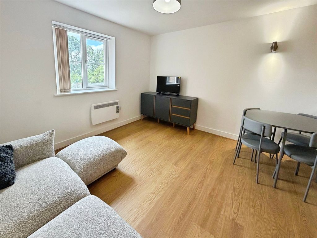 Property photo 2 of 14 Living/Dining Area