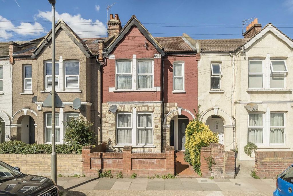 Property photo 1 of 7