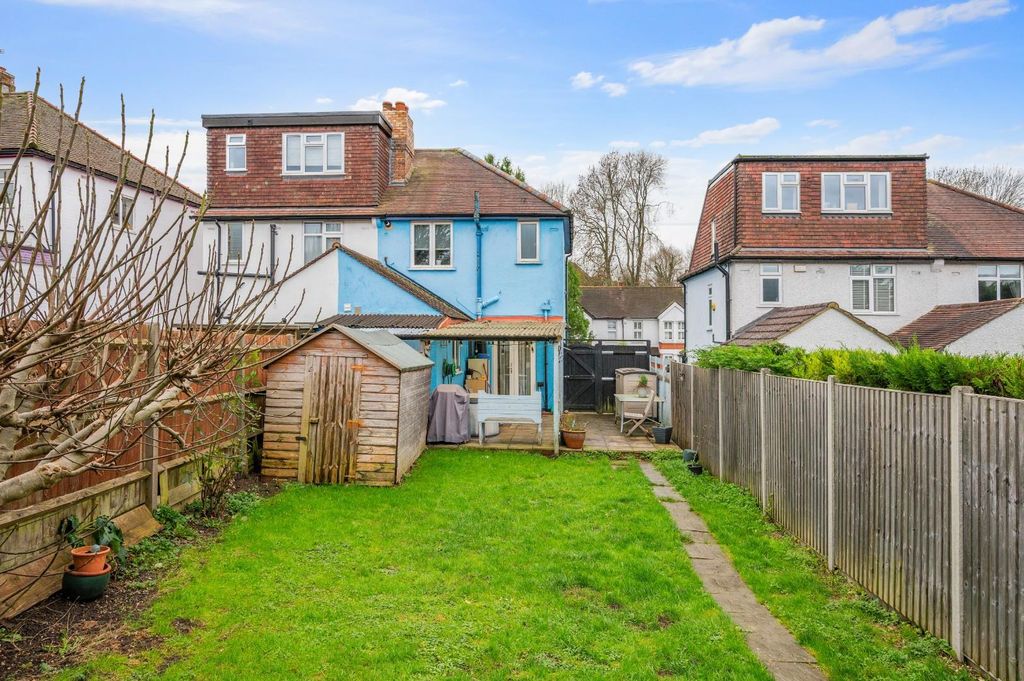 Property photo 2 of 16 Ashurst Road,  (13).Jpg