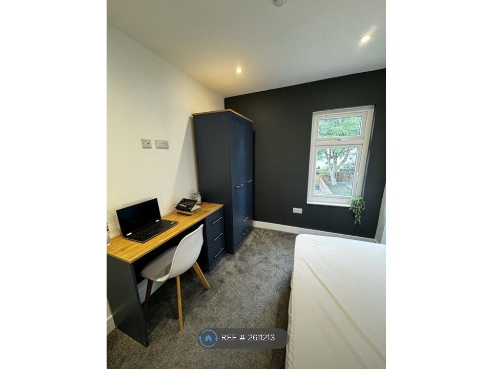Property photo 2 of 7