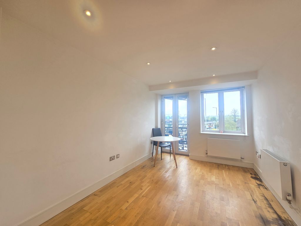 Property photo 1 of 4