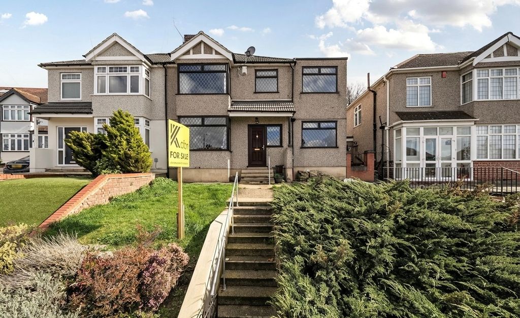 Property photo 1 of 18 4939810