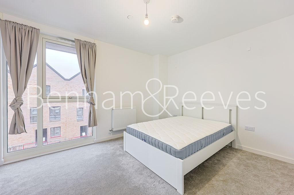 Property photo 3 of 16