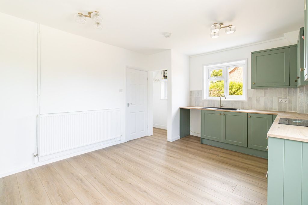 Property photo 3 of 20 52910213