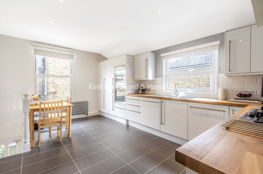 Property photo 1 of 6 39689c91-E565-4ee6-A