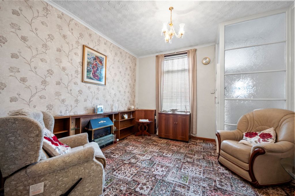 Property photo 3 of 24