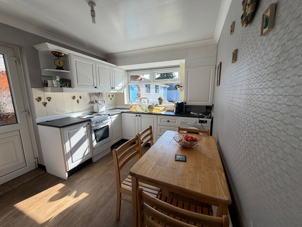 Property photo 2 of 8 Img_7780