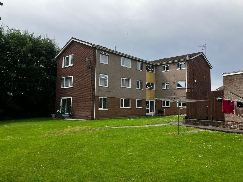 Property photo 2 of 3