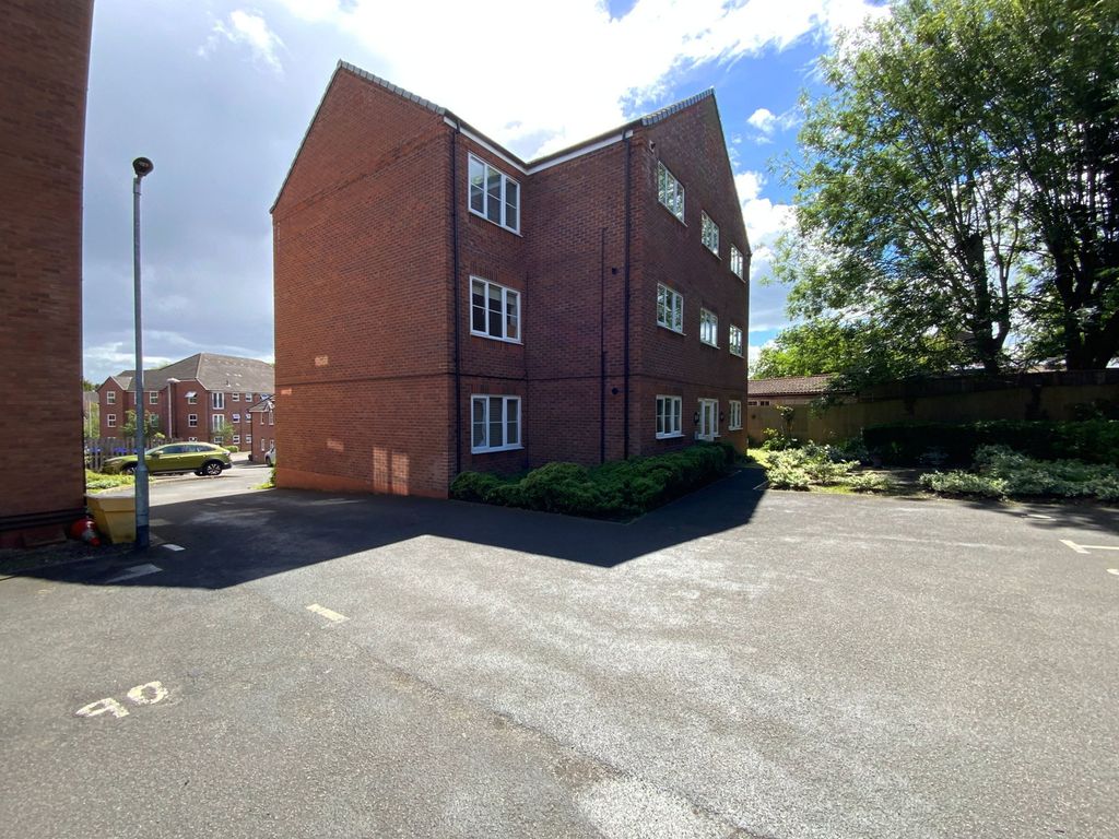 Property photo 1 of 9