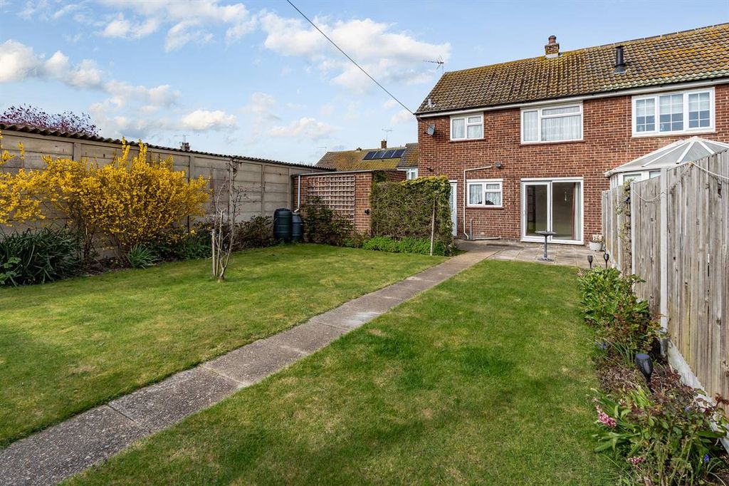 Property photo 3 of 28