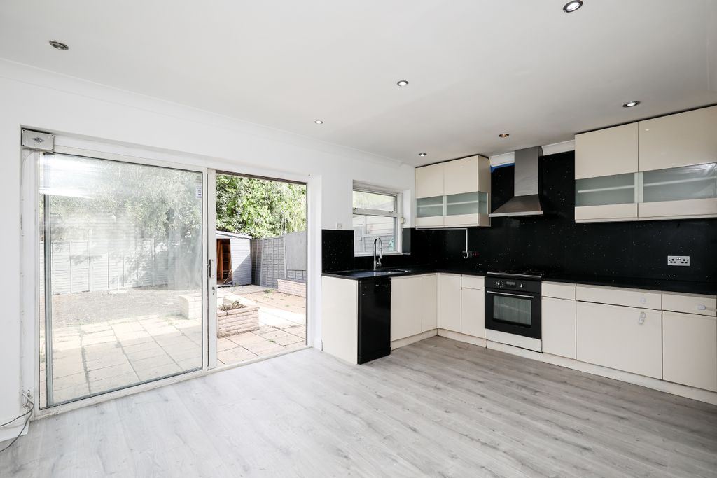 Property photo 3 of 17 5A1A9179.Jpg