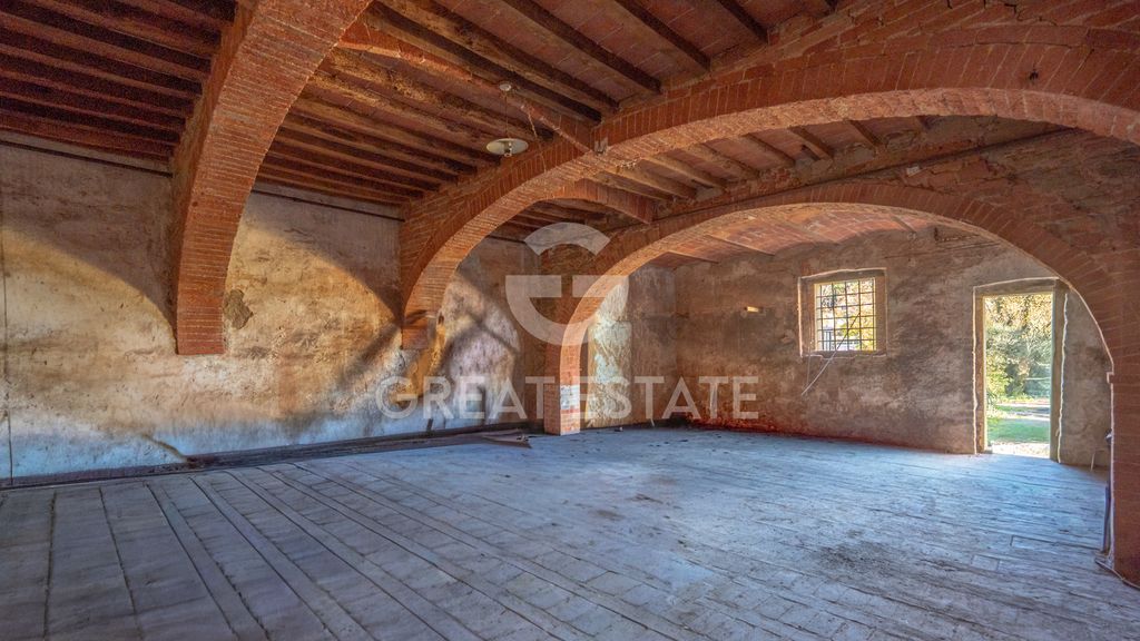 Property photo 2 of 50 Interiors