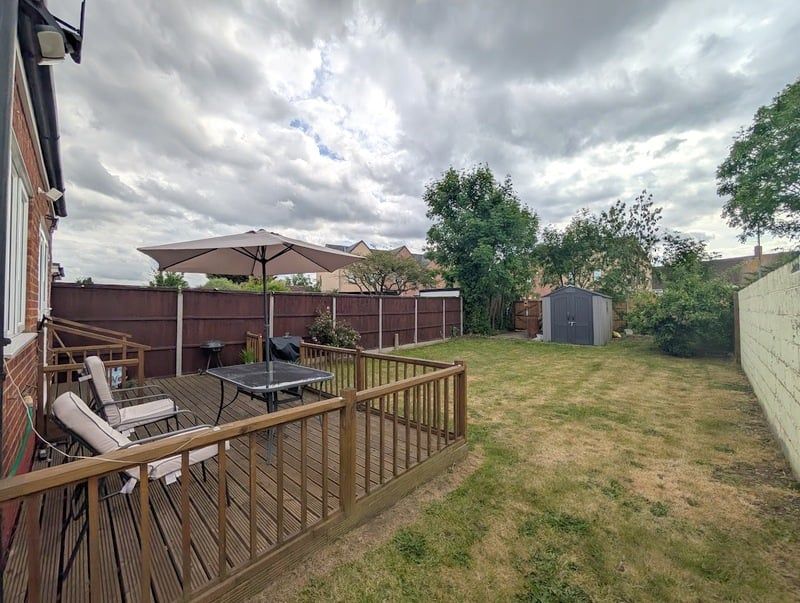 Property photo 2 of 19