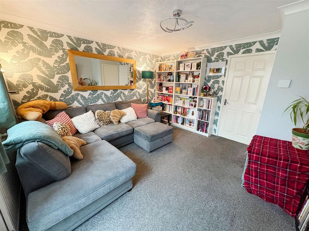 Property photo 2 of 13 Image00013.Jpg