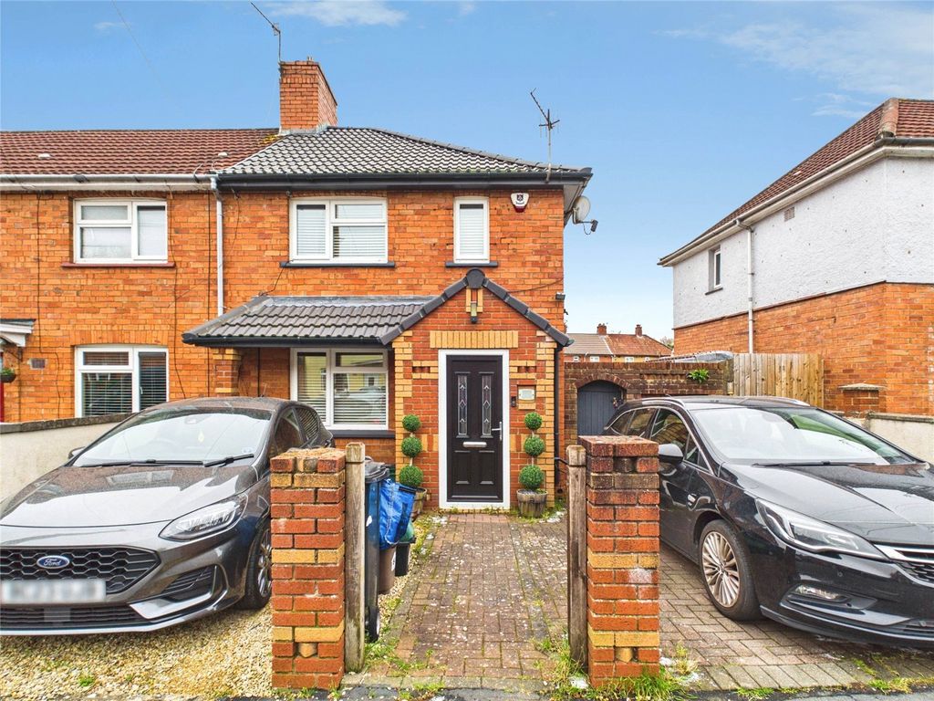 Property photo 2 of 22 Picture No. 20