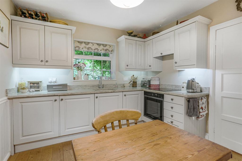 Property photo 3 of 25 1715718846 - 15.Jpg