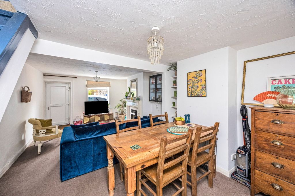 Property photo 3 of 11 Picture No. 08